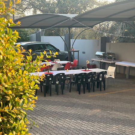 Aqua Stone Guest House Mbombela Eksteriør billede