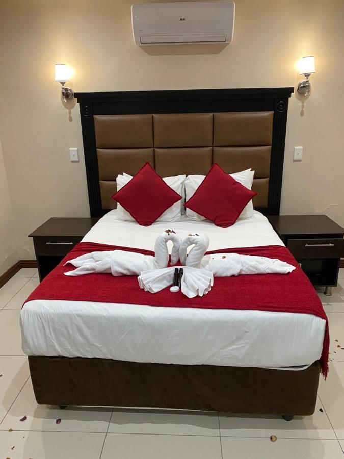 Aqua Stone Guest House Mbombela Eksteriør billede