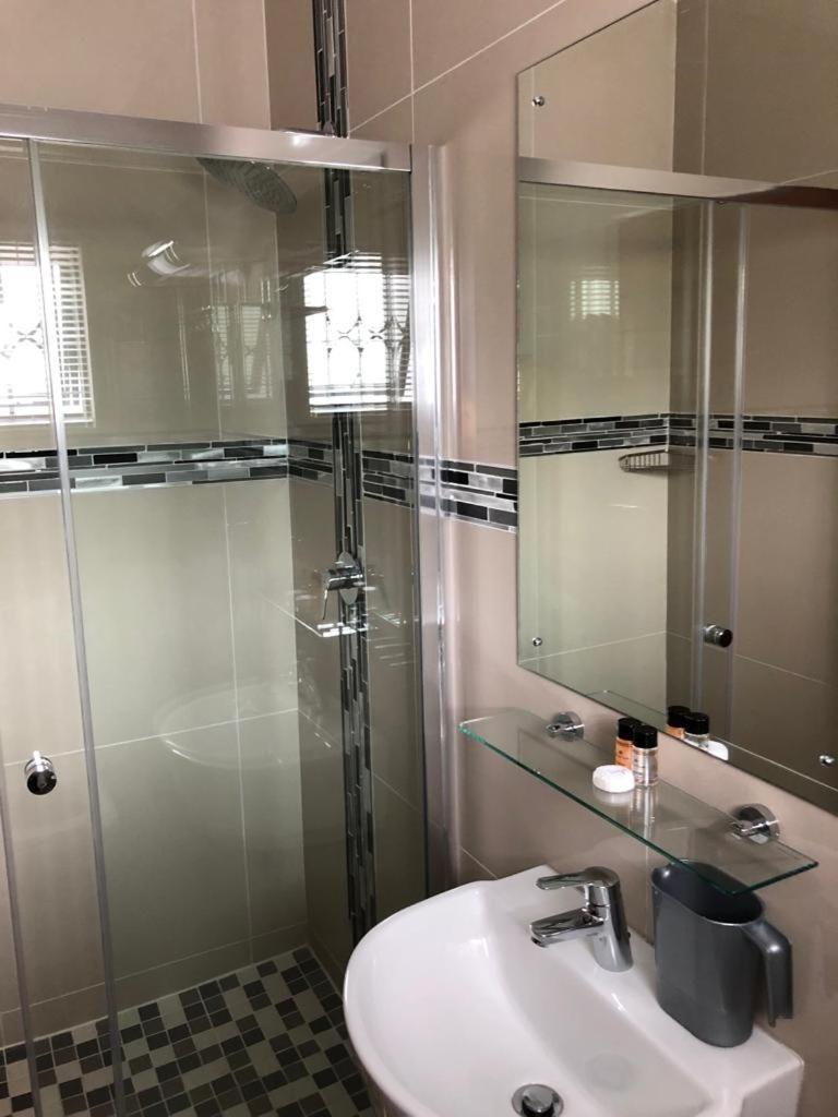 Aqua Stone Guest House Mbombela Eksteriør billede