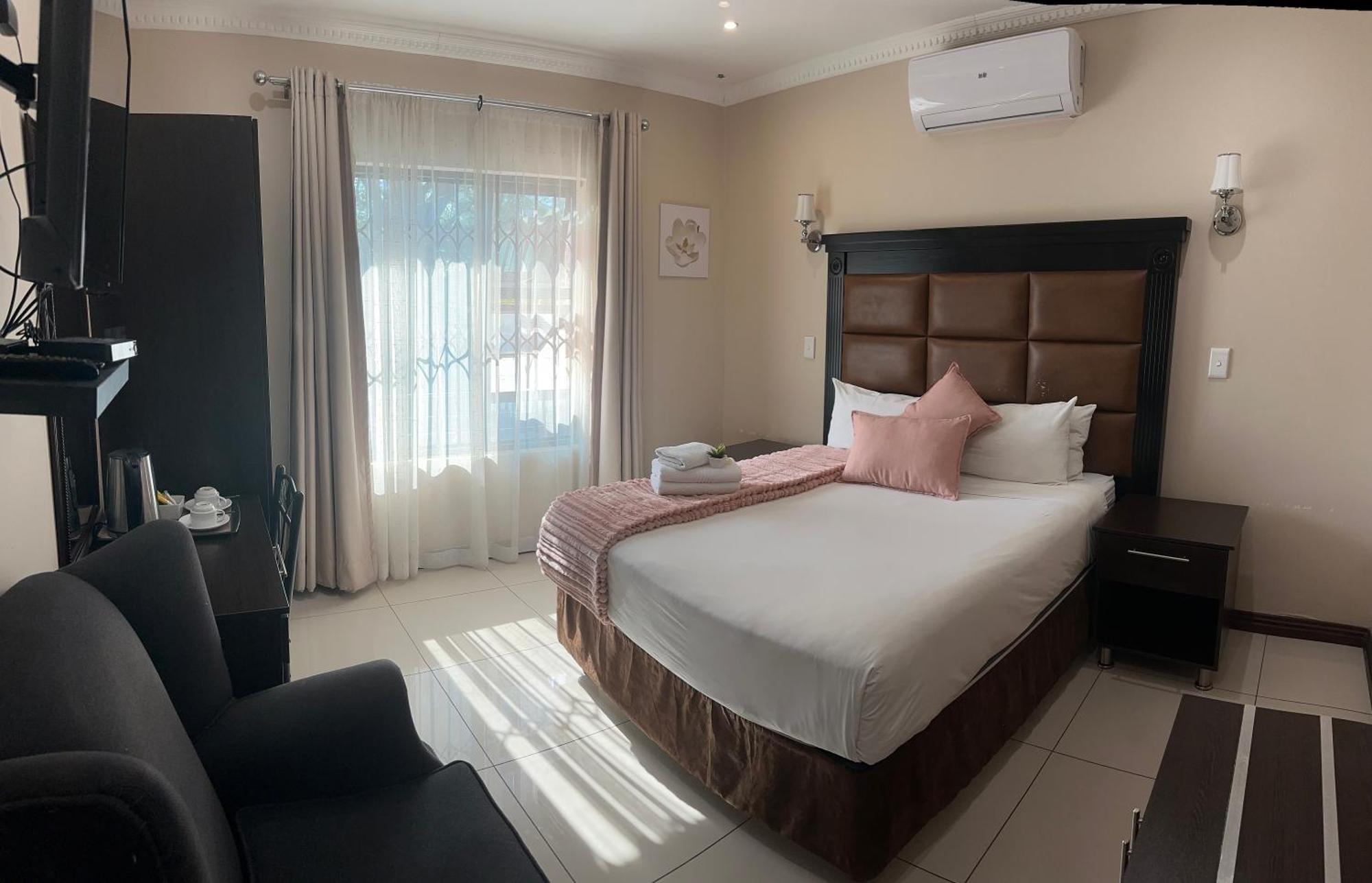 Aqua Stone Guest House Mbombela Eksteriør billede