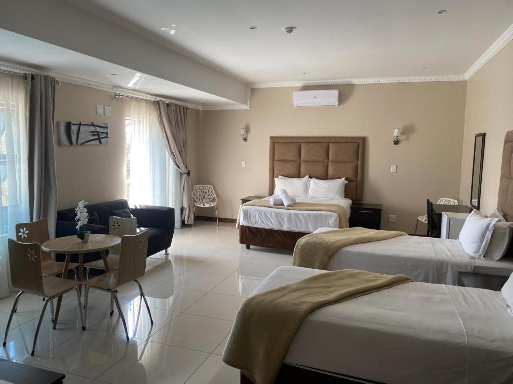 Aqua Stone Guest House Mbombela Eksteriør billede