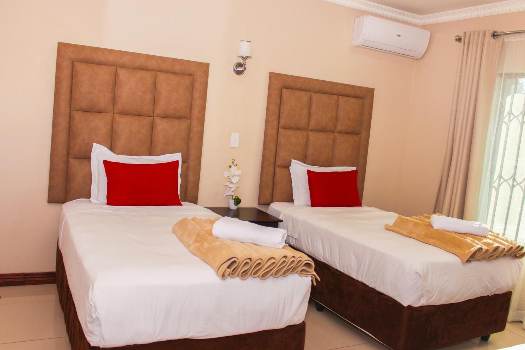 Aqua Stone Guest House Mbombela Eksteriør billede